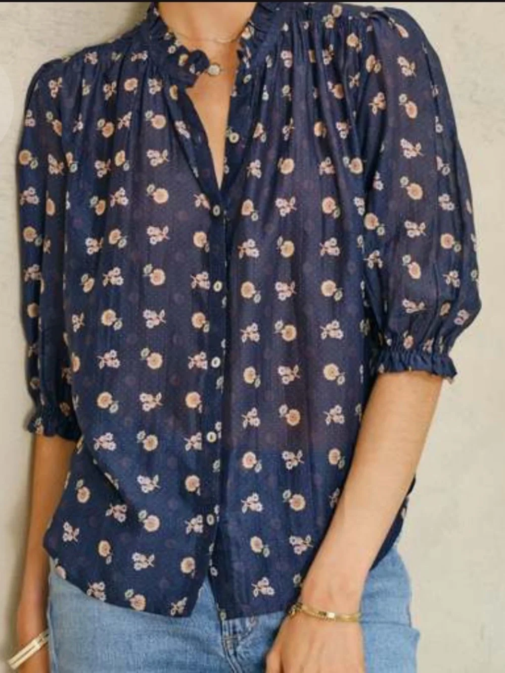 M.A.B.E Dulce Top Navy Blue Floral Button-Front Blouse size small - Picture 1 of 8